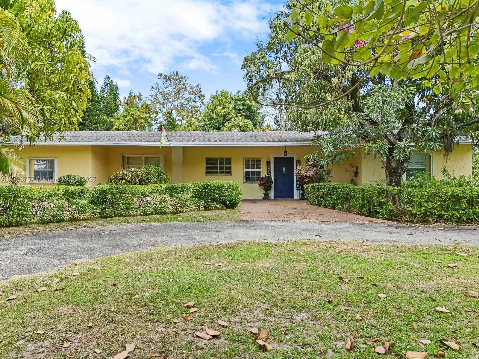Small Image of 13101 SOUTH WEST 82ND AVE, Pinecrest Number 28