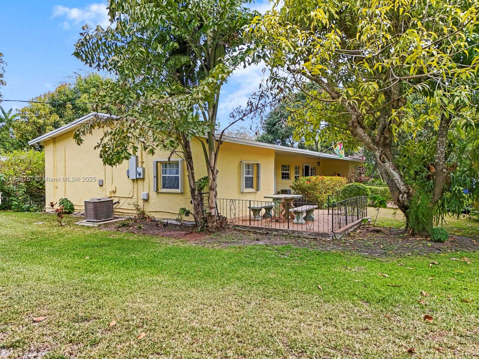 Small Image of 13101 SOUTH WEST 82ND AVE, Pinecrest Number 29