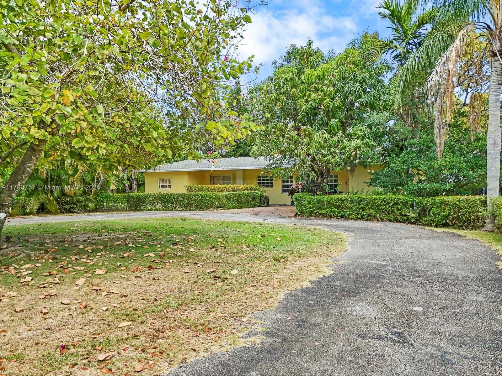 Small Image of 13101 SOUTH WEST 82ND AVE, Pinecrest Number 30