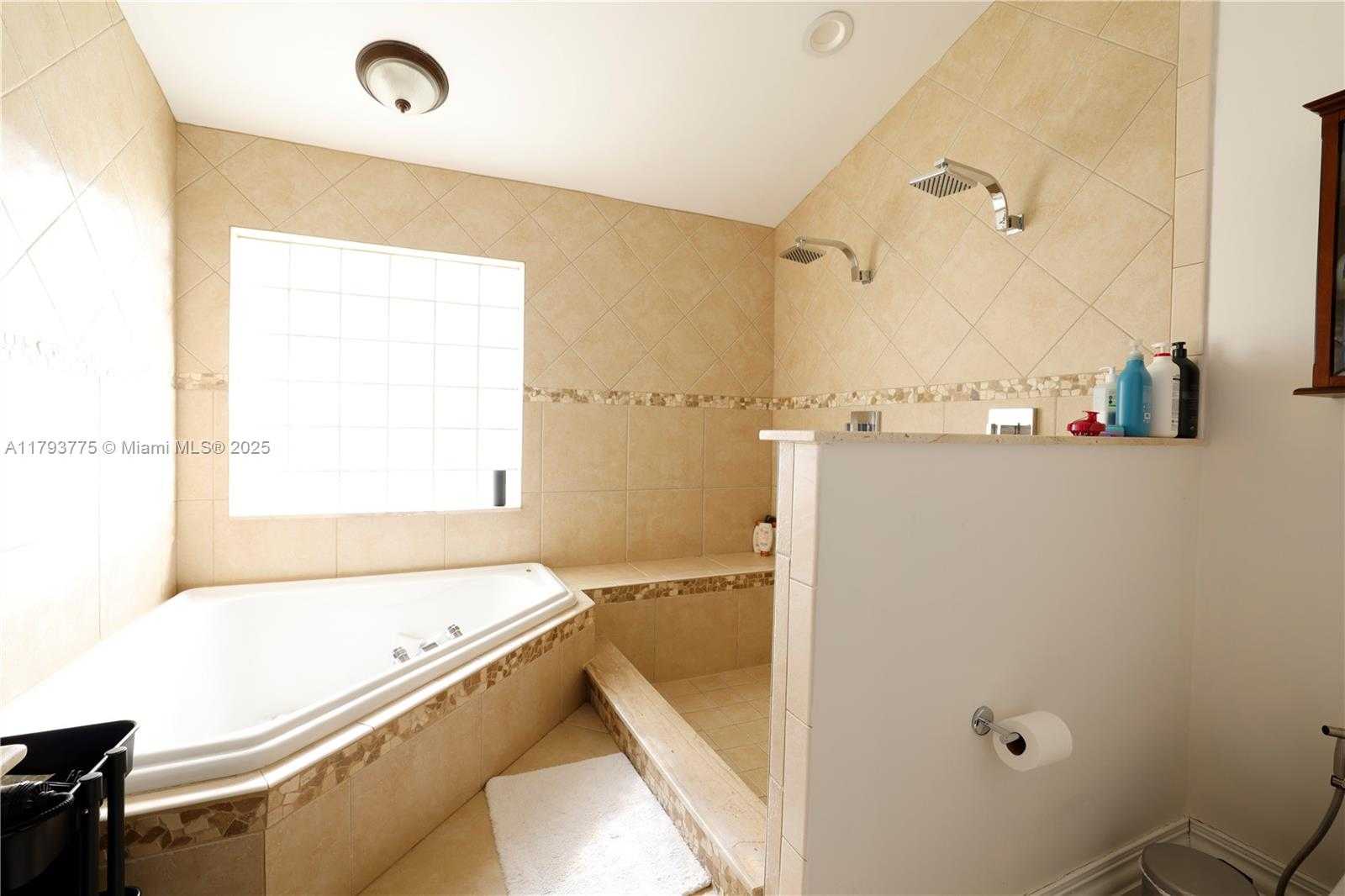 Small Image of 10181 NORTH WEST 4TH ST, Plantation Number 16