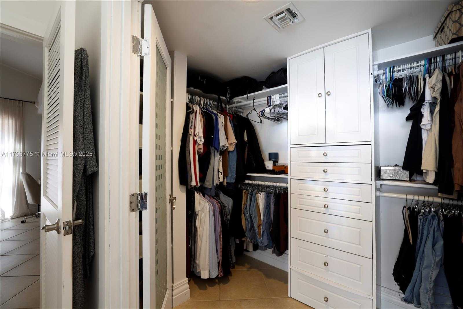Small Image of 10181 NORTH WEST 4TH ST, Plantation Number 19