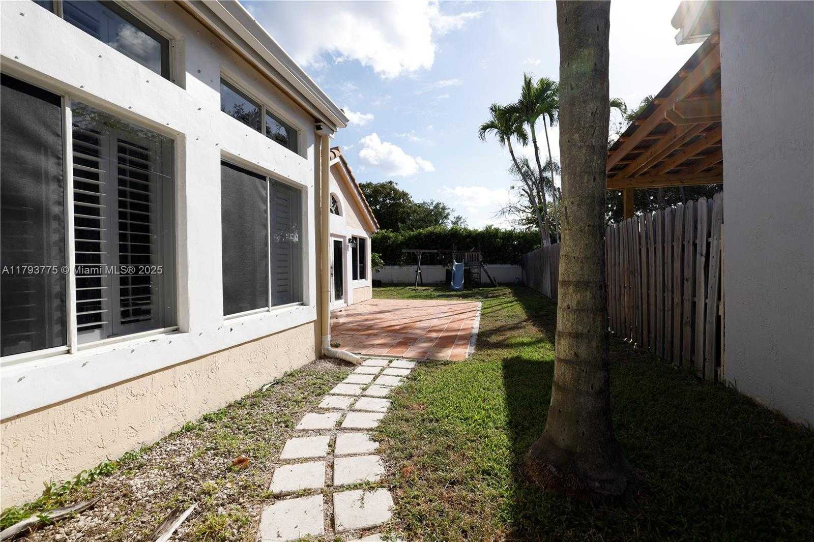 Small Image of 10181 NORTH WEST 4TH ST, Plantation Number 31