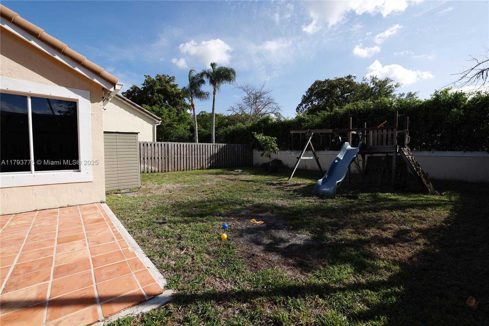 Small Image of 10181 NORTH WEST 4TH ST, Plantation Number 33