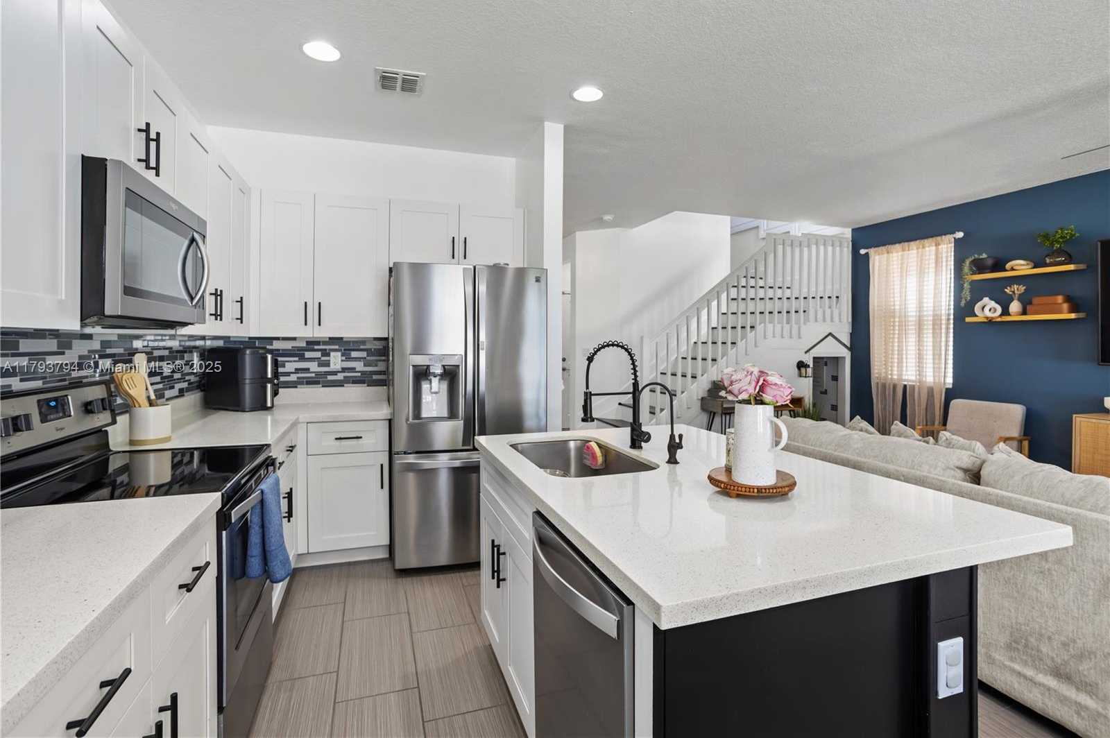 Small Image of 4859 NORTH WEST 55TH PL, Tamarac Number 2