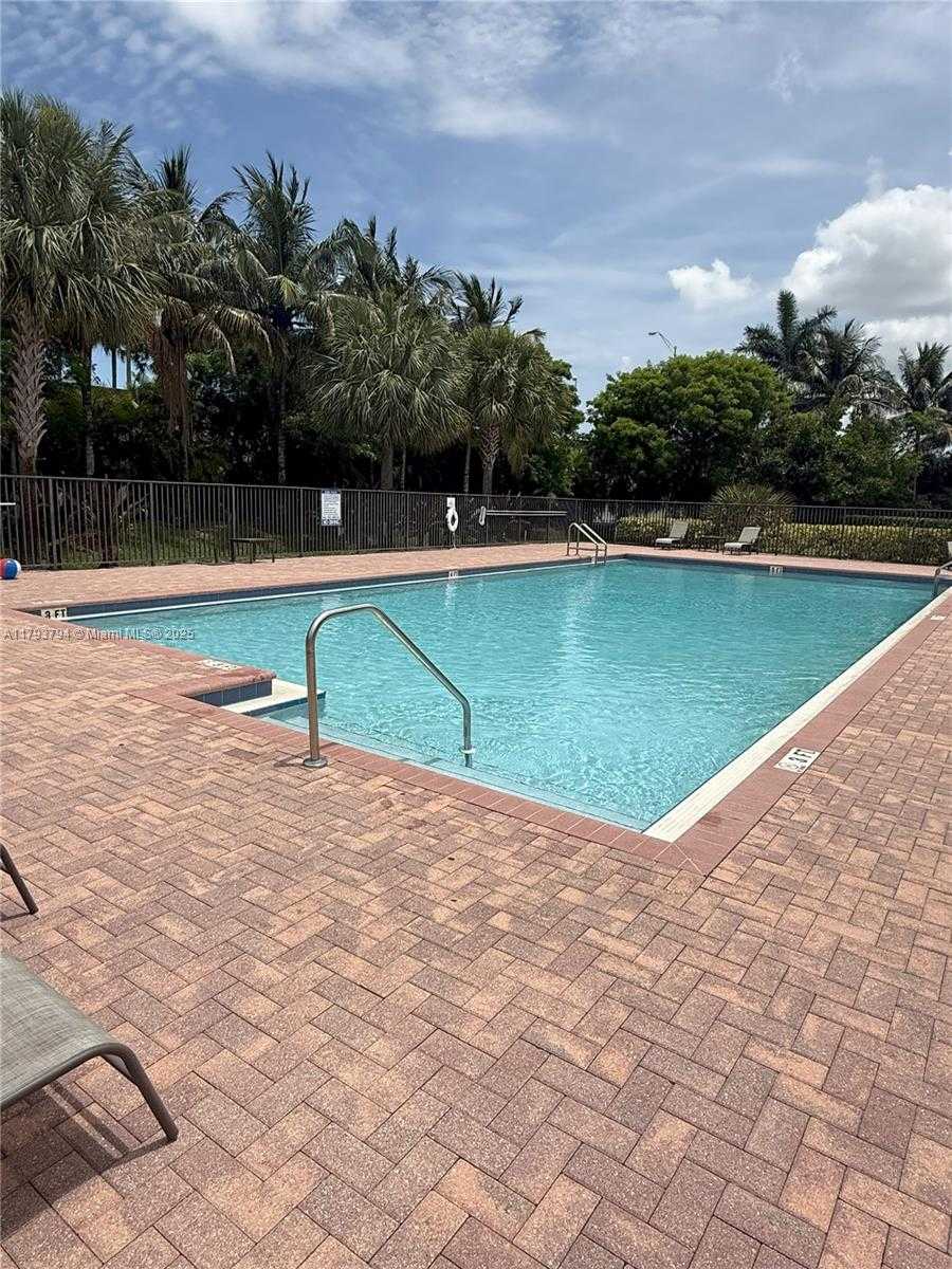 Small Image of 4859 NORTH WEST 55TH PL, Tamarac Number 26