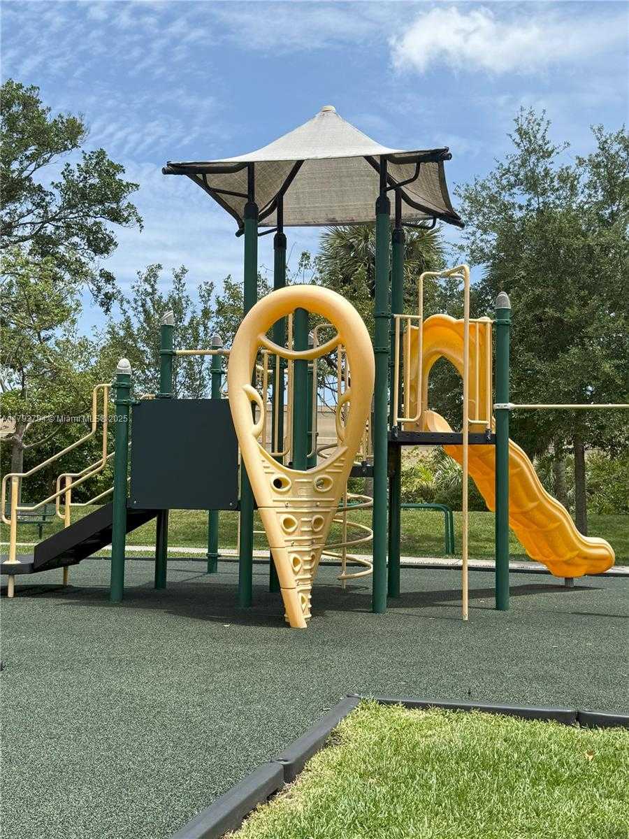 Small Image of 4859 NORTH WEST 55TH PL, Tamarac Number 28