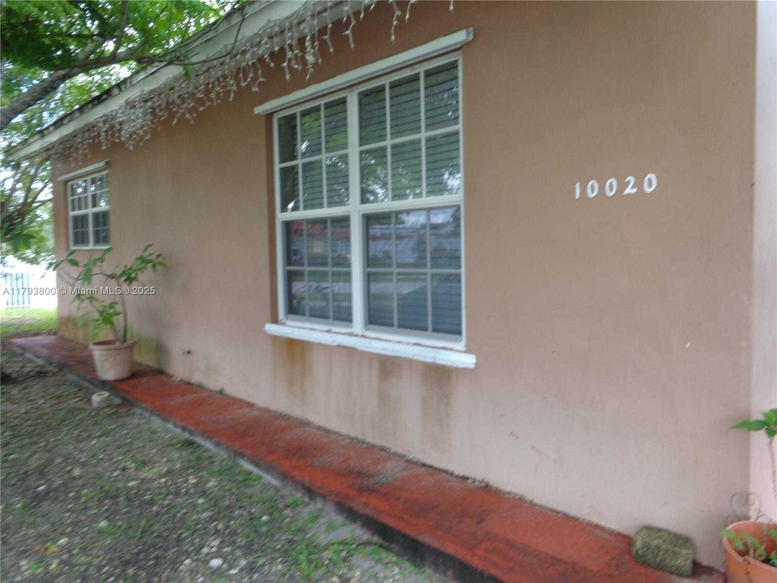 Small Image of 10020 DOMINICAN DR, Cutler Bay Number 12