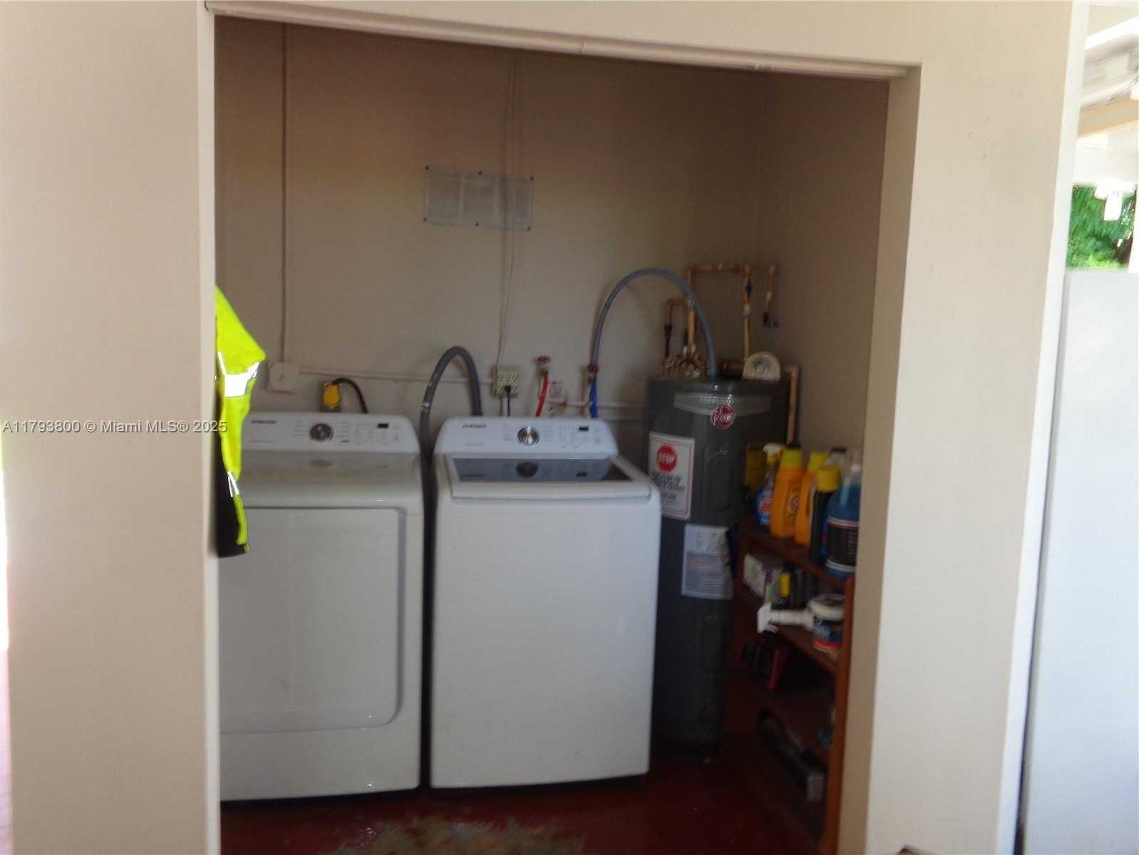 Small Image of 10020 DOMINICAN DR, Cutler Bay Number 14
