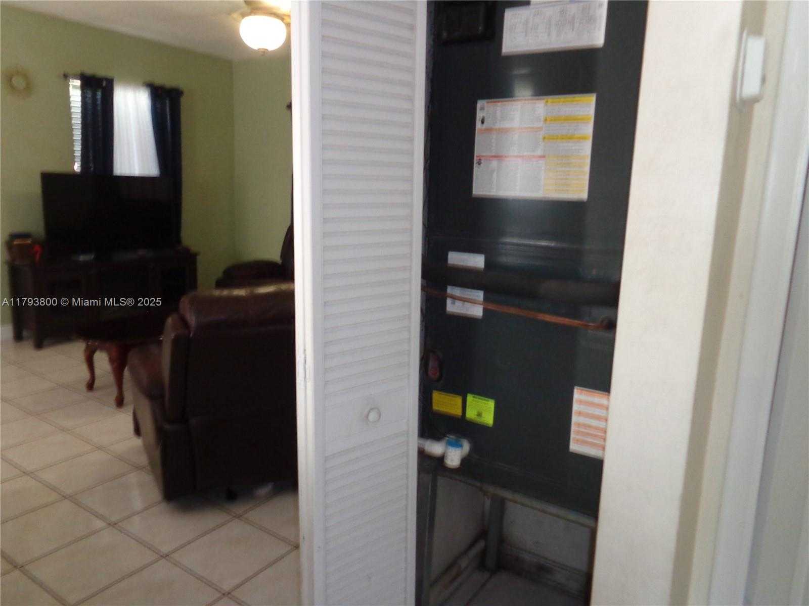 Small Image of 10020 DOMINICAN DR, Cutler Bay Number 23