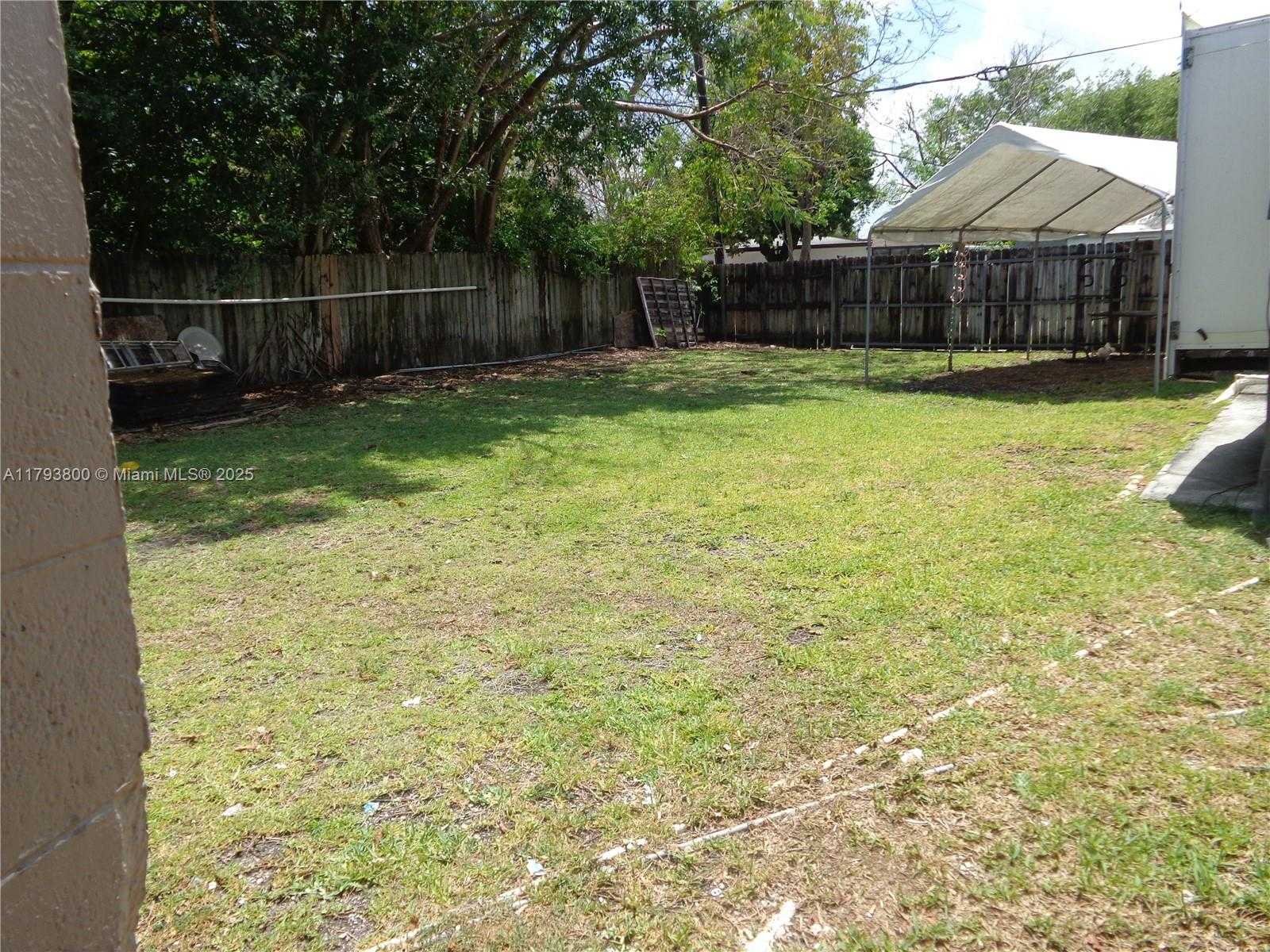 Small Image of 10020 DOMINICAN DR, Cutler Bay Number 3