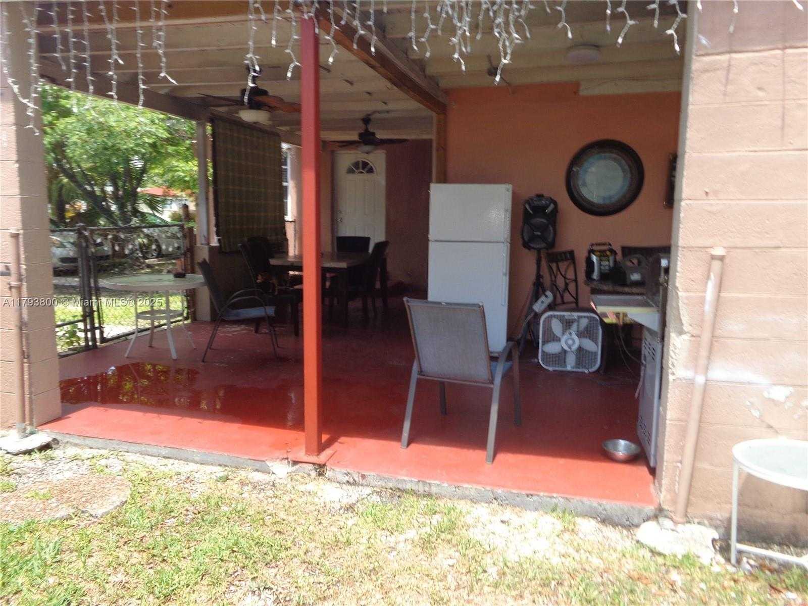 Small Image of 10020 DOMINICAN DR, Cutler Bay Number 6