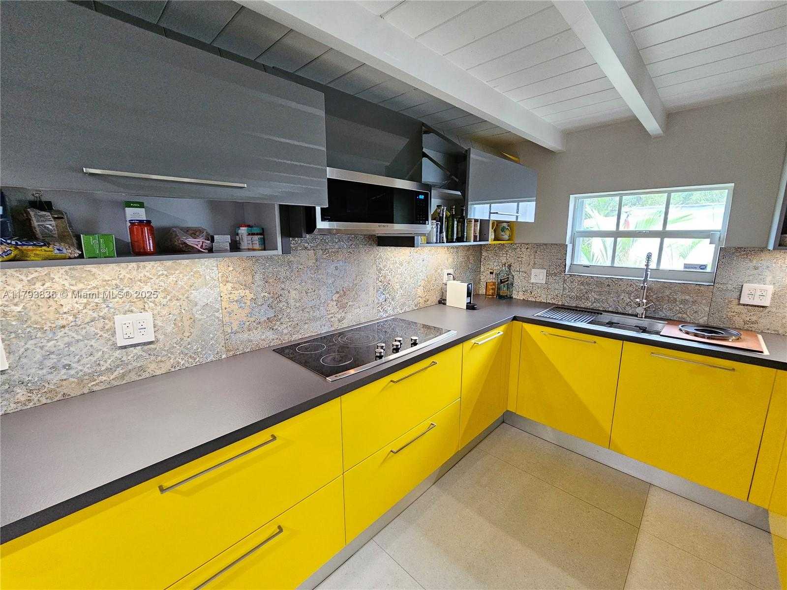 Small Image of 12120 NORTH EAST 11TH PL, North Miami Number 44