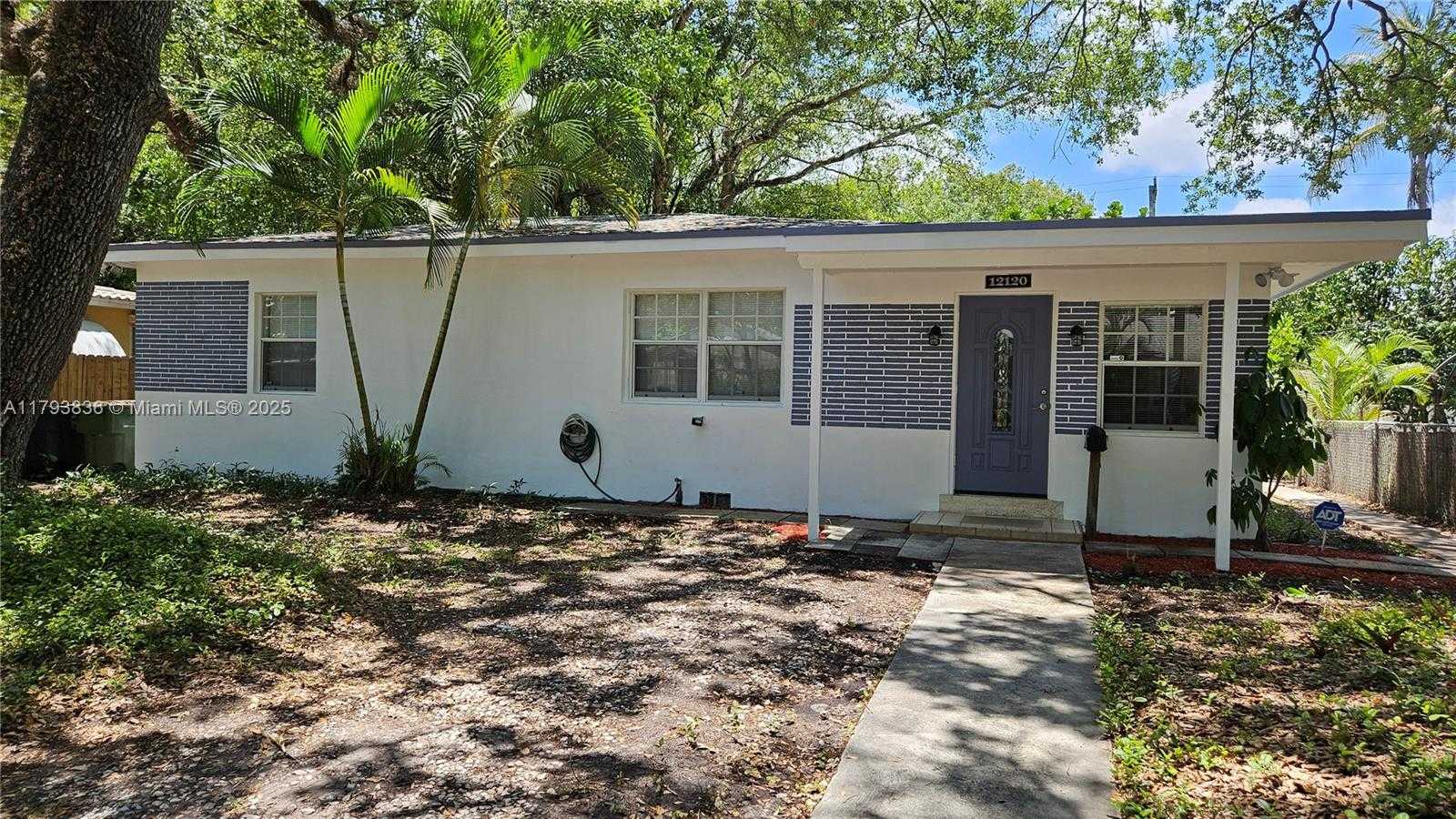 Small Image of 12120 NORTH EAST 11TH PL, North Miami Number 5