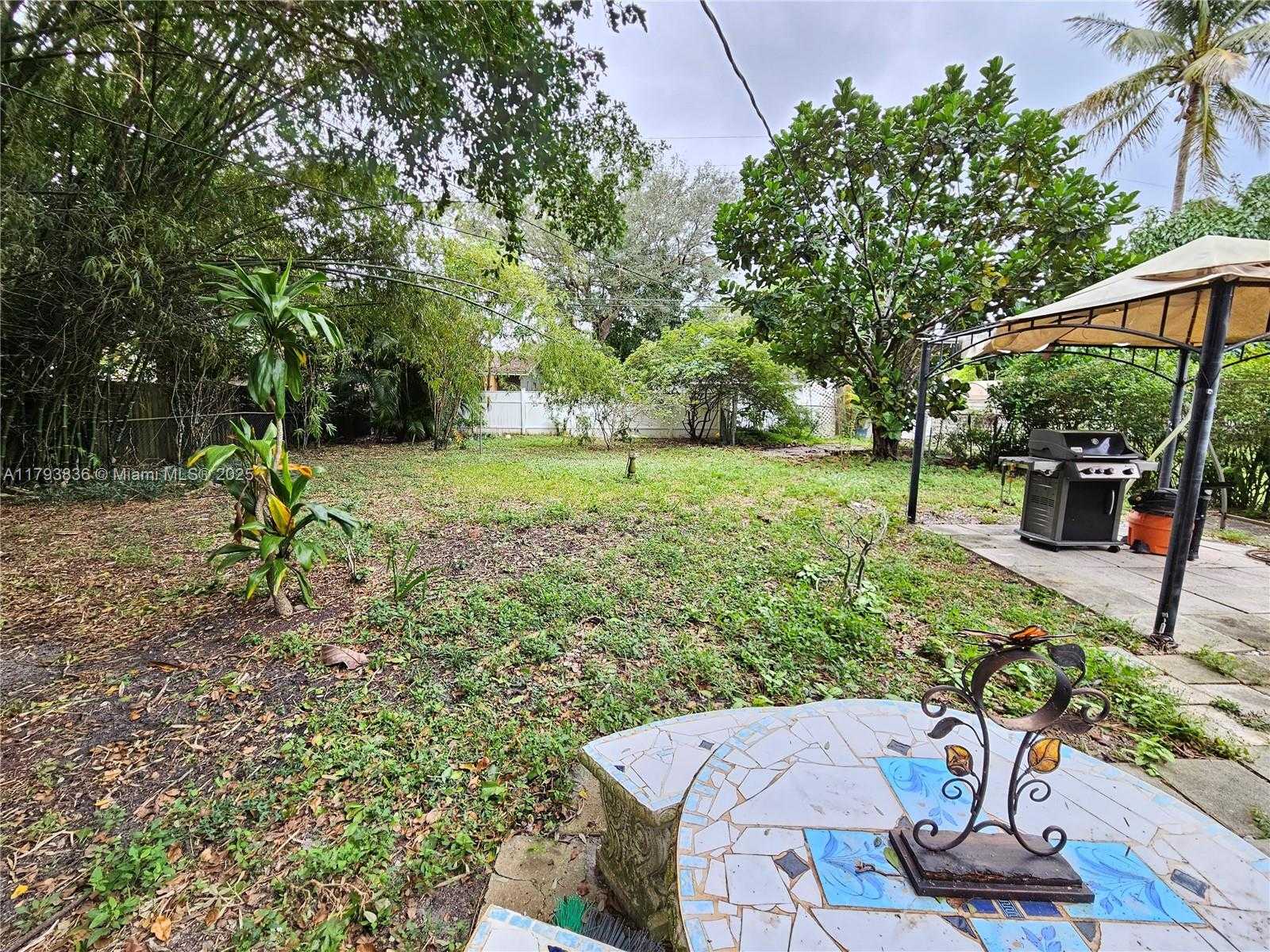 Small Image of 12120 NORTH EAST 11TH PL, North Miami Number 50
