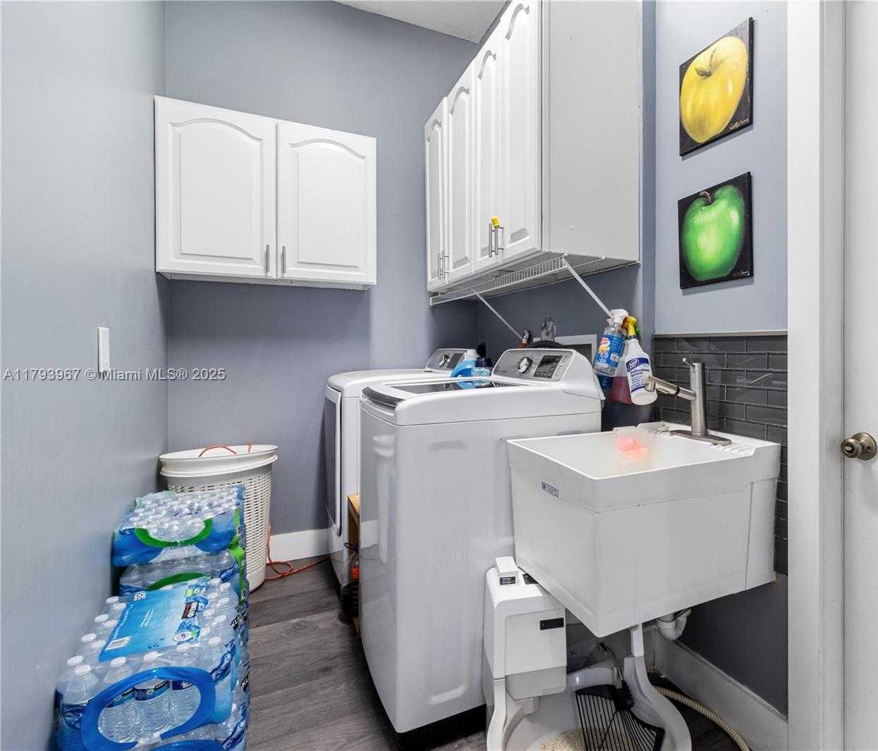 Small Image of 1046 SOUTH WEST 159TH WAY, Pembroke Pines Number 18