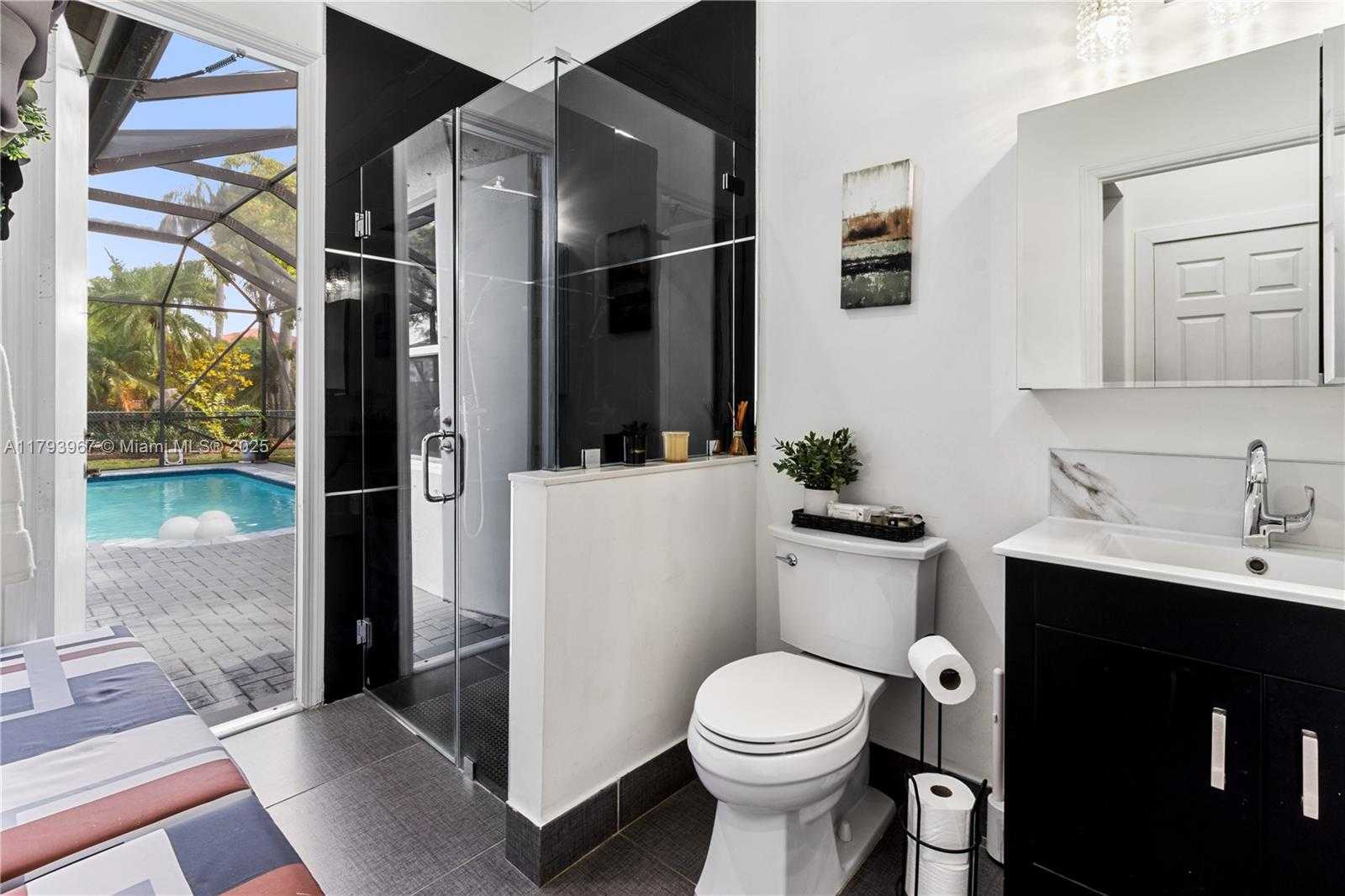 Small Image of 1046 SOUTH WEST 159TH WAY, Pembroke Pines Number 19