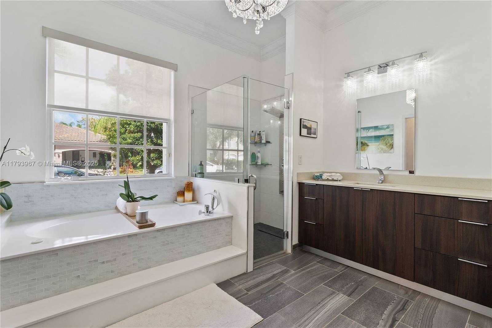 Small Image of 1046 SOUTH WEST 159TH WAY, Pembroke Pines Number 28