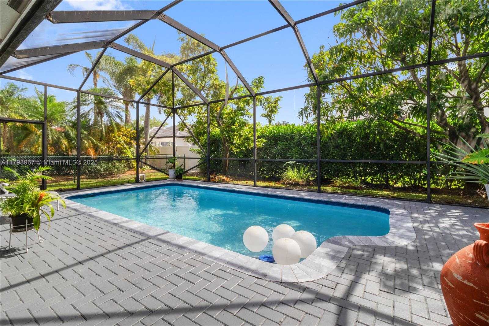 Small Image of 1046 SOUTH WEST 159TH WAY, Pembroke Pines Number 32