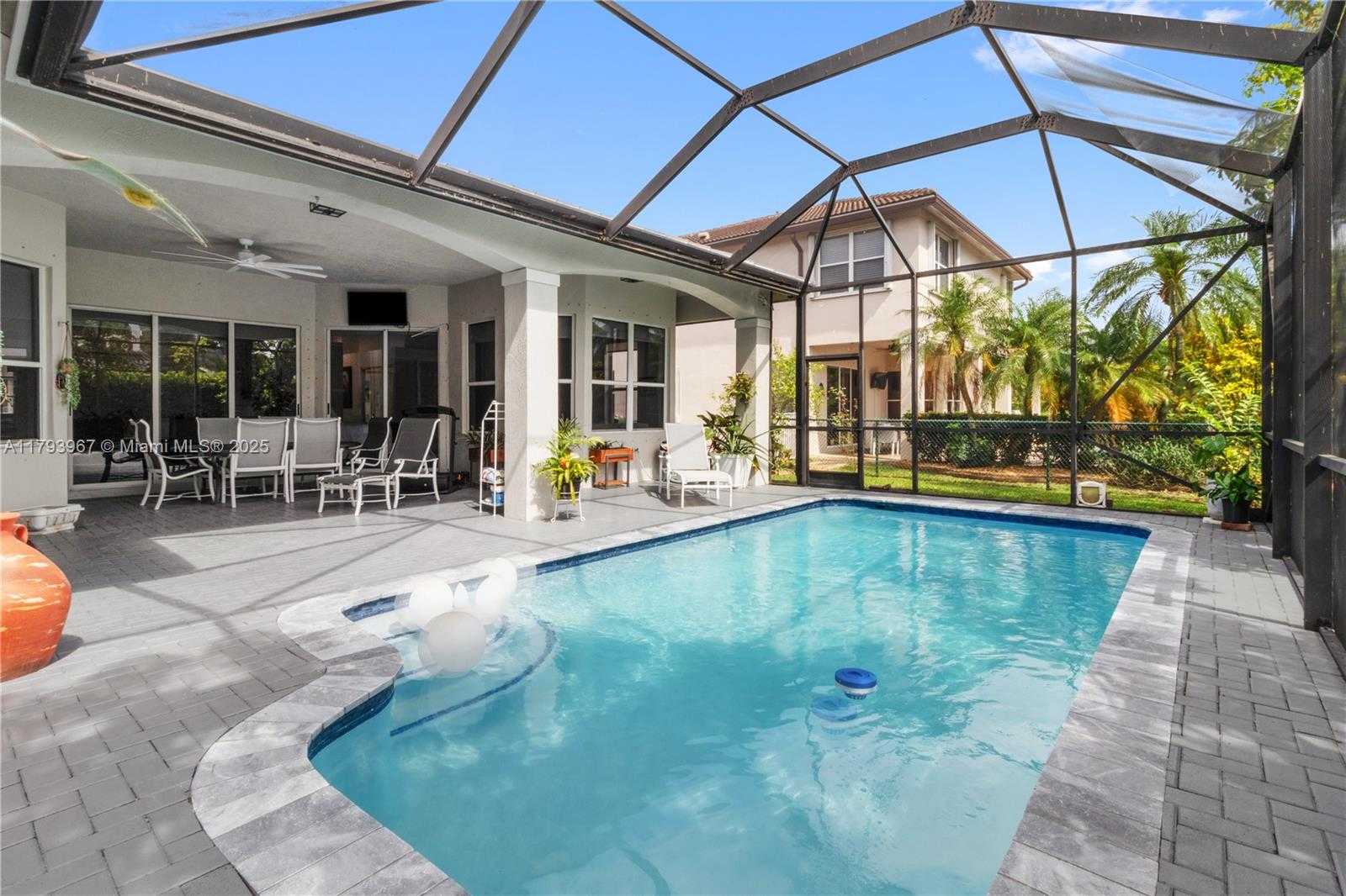 Small Image of 1046 SOUTH WEST 159TH WAY, Pembroke Pines Number 33