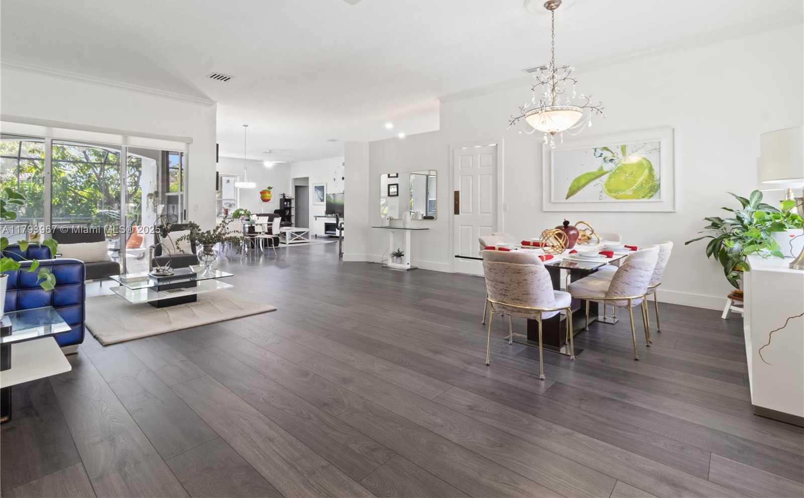 Small Image of 1046 SOUTH WEST 159TH WAY, Pembroke Pines Number 5