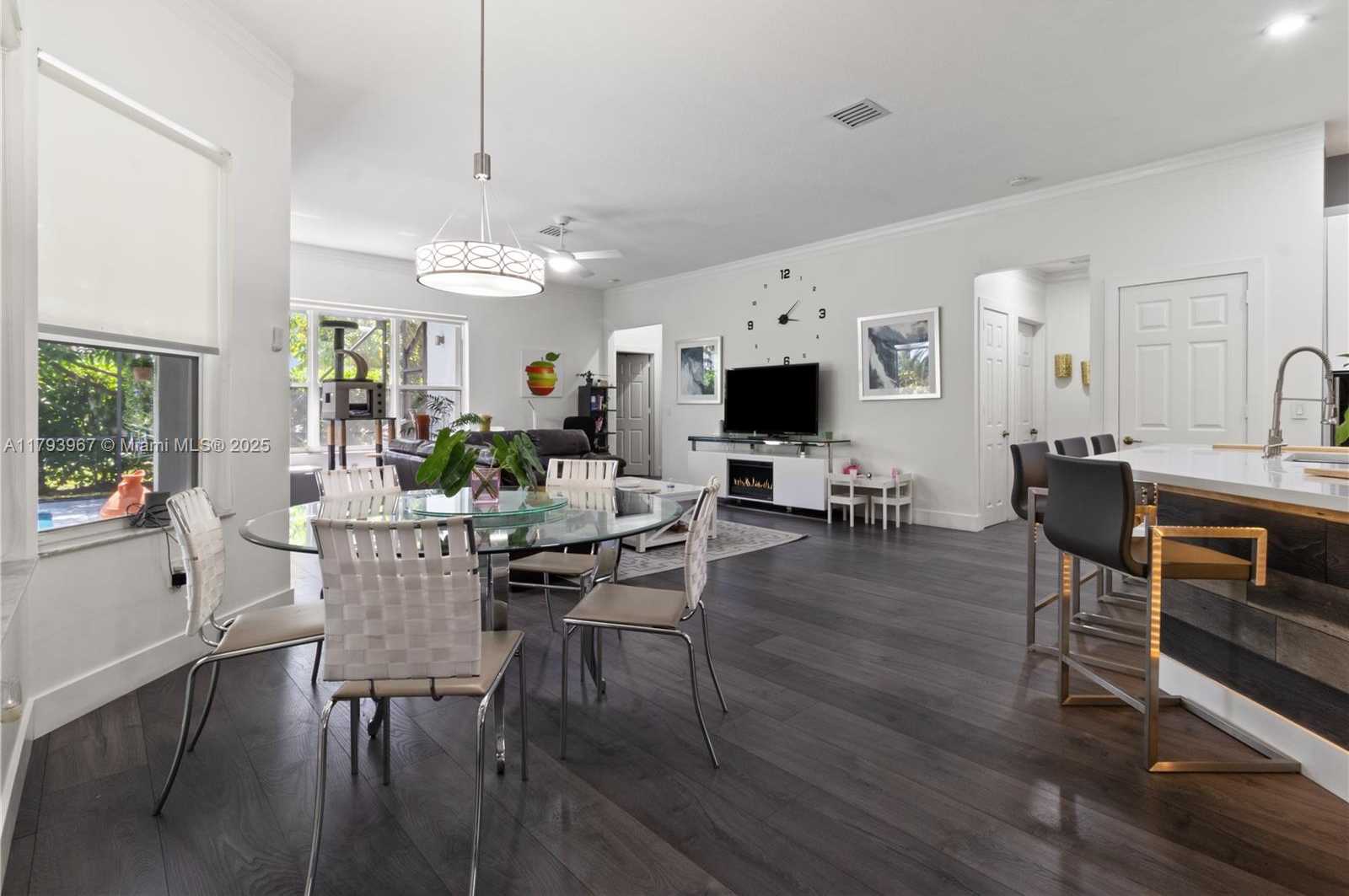 Small Image of 1046 SOUTH WEST 159TH WAY, Pembroke Pines Number 8