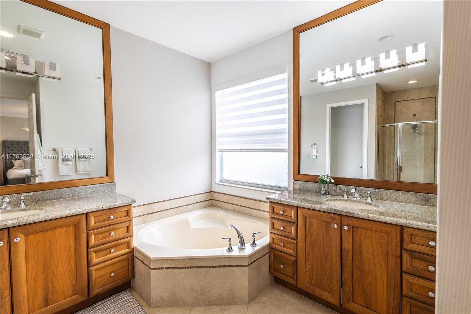 Small Image of 8292 TRIANA POINT AVE, Boynton Beach Number 40