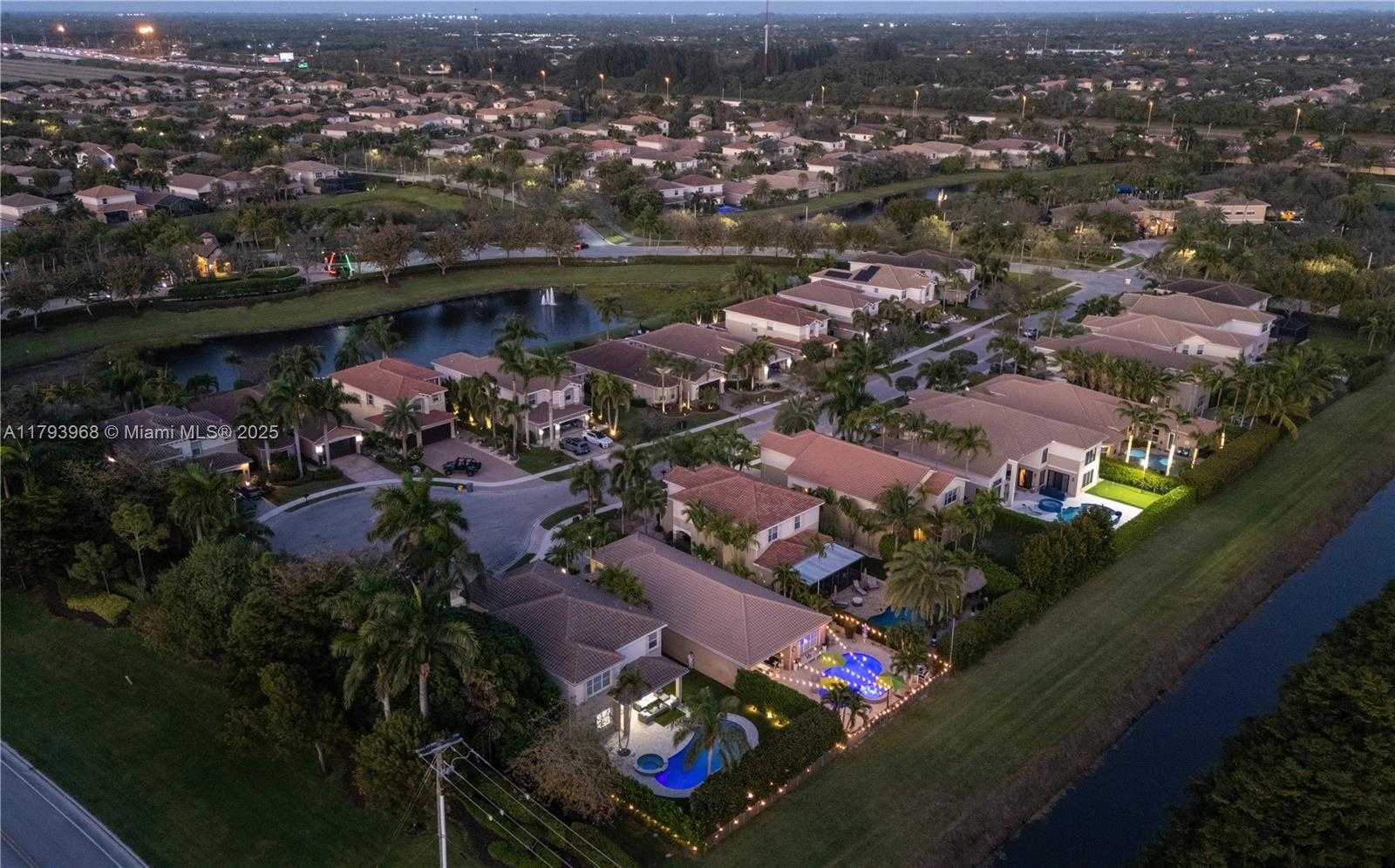 Small Image of 8292 TRIANA POINT AVE, Boynton Beach Number 53