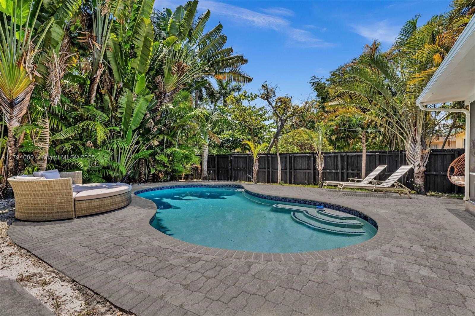 Small Image of 1402 FLETCHER ST, Hollywood Number 19