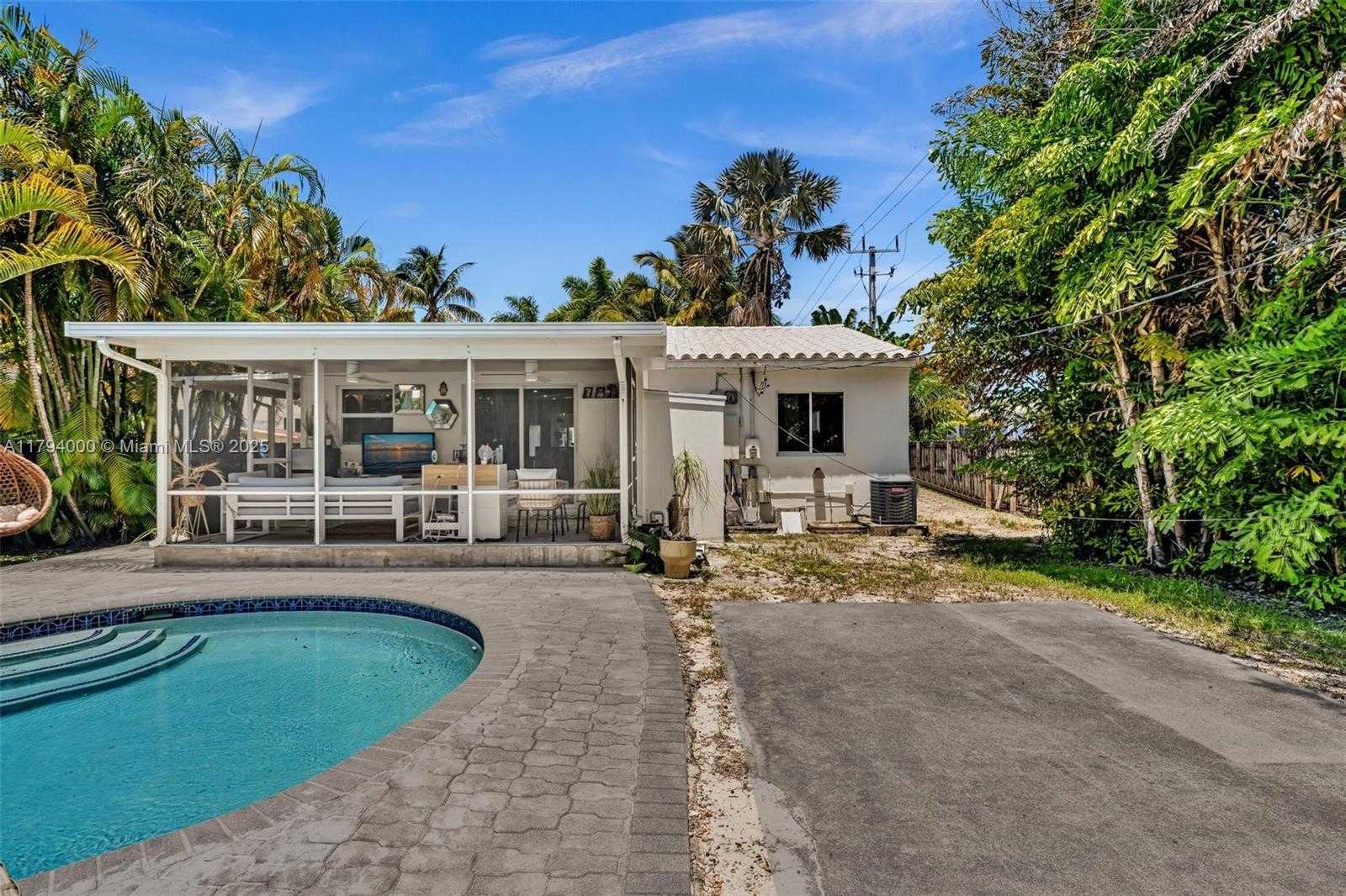 Small Image of 1402 FLETCHER ST, Hollywood Number 21