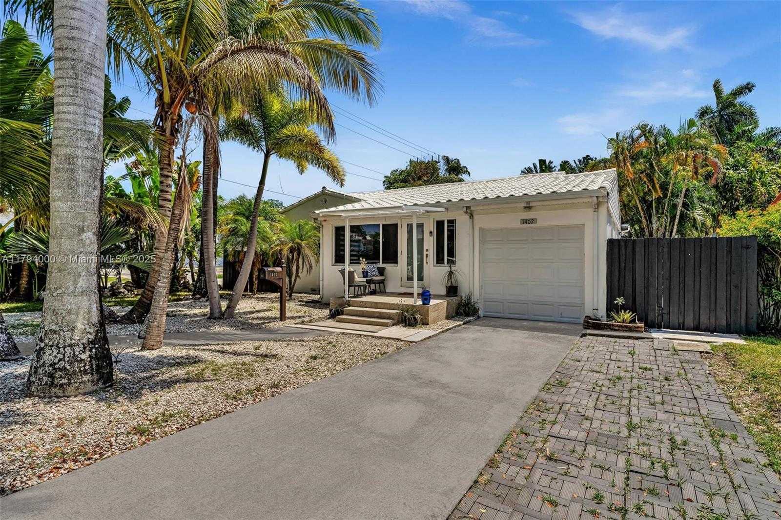 Small Image of 1402 FLETCHER ST, Hollywood Number 29