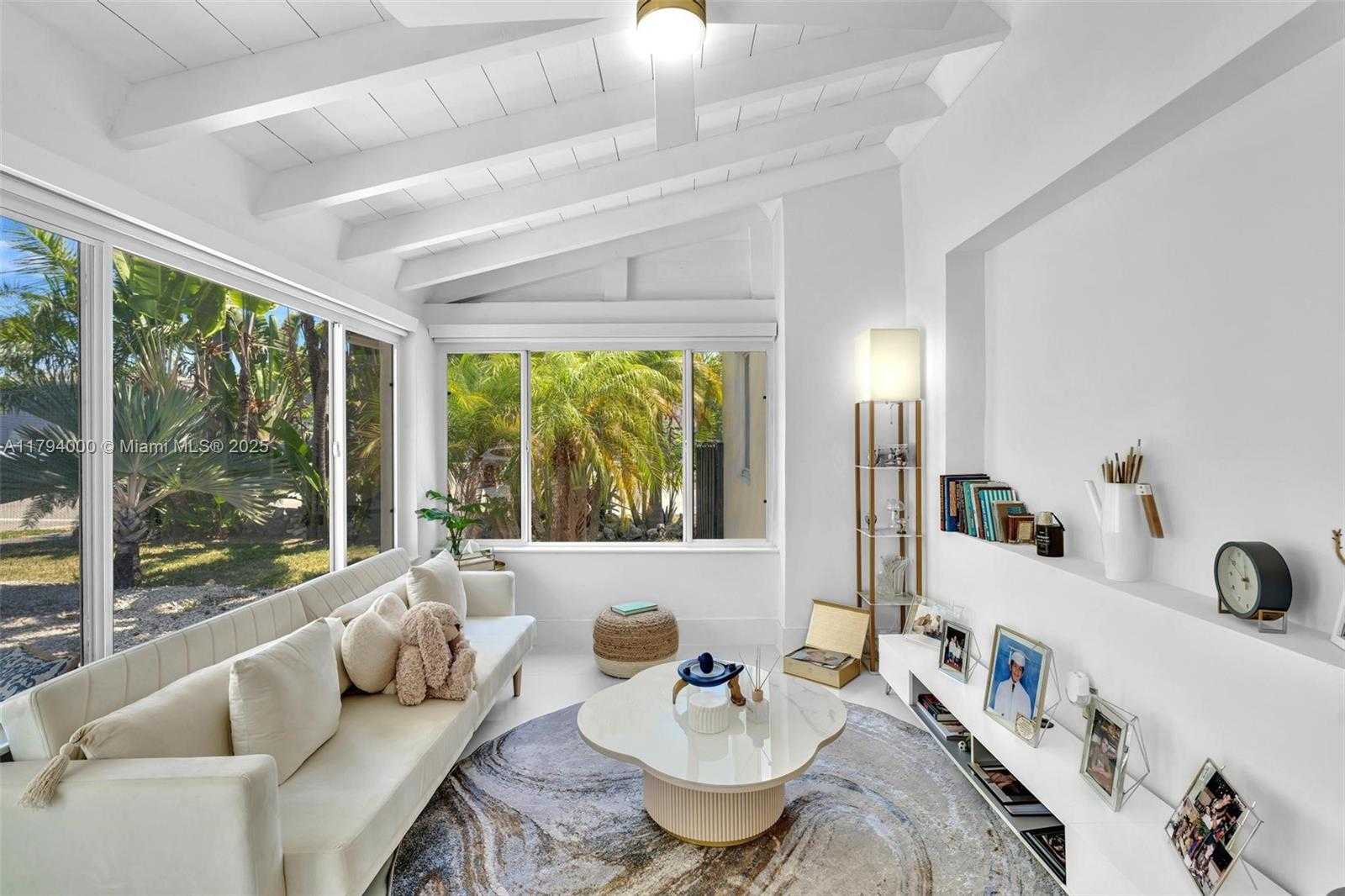 Small Image of 1402 FLETCHER ST, Hollywood Number 33