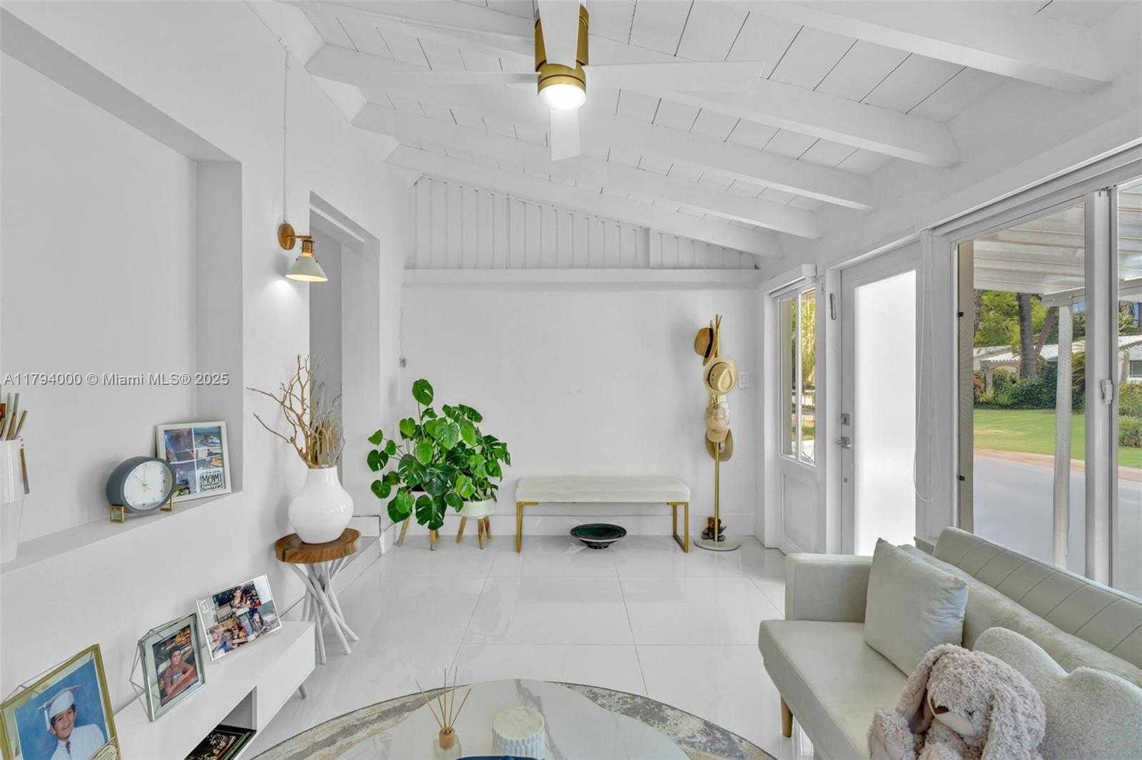 Small Image of 1402 FLETCHER ST, Hollywood Number 35