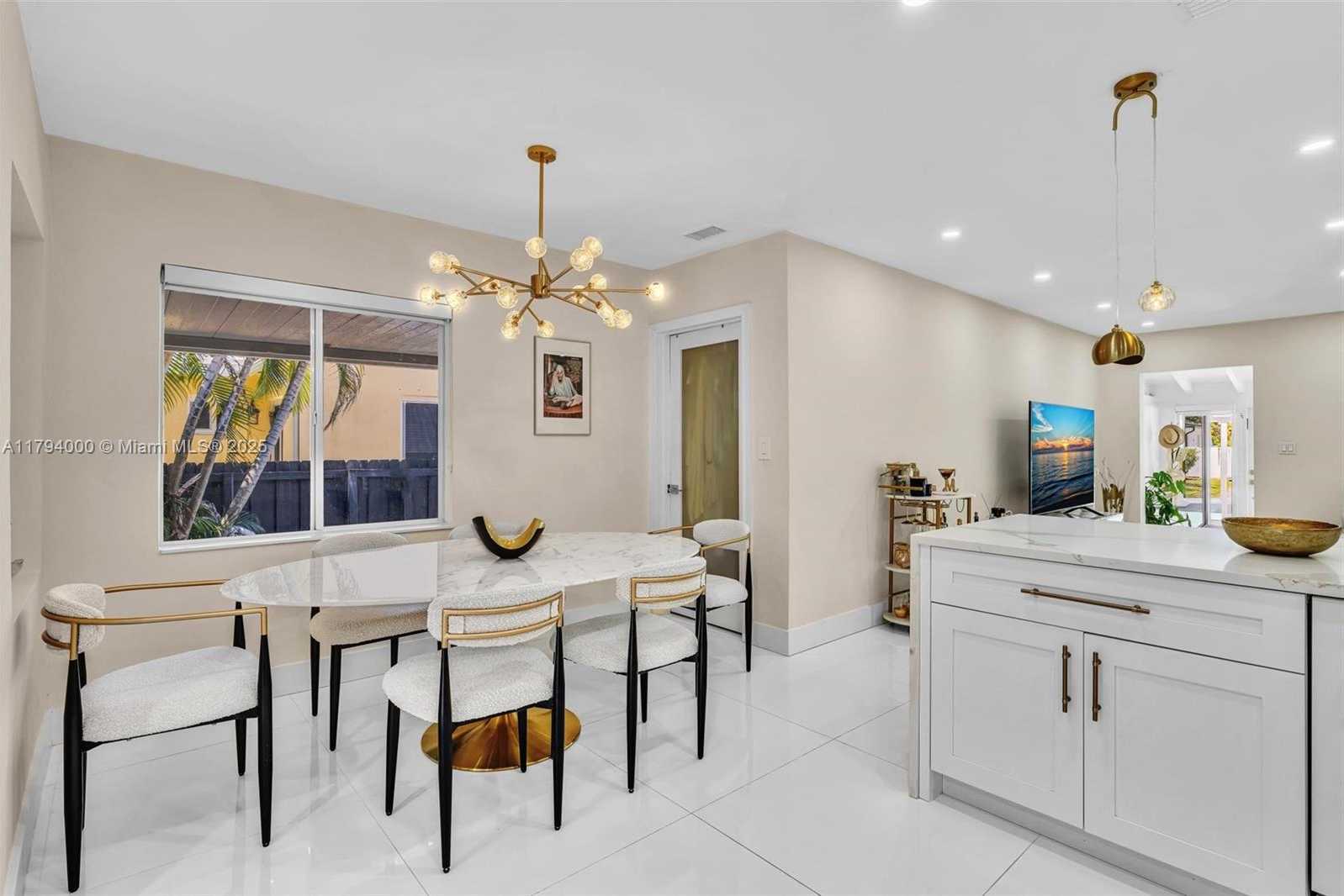 Small Image of 1402 FLETCHER ST, Hollywood Number 44