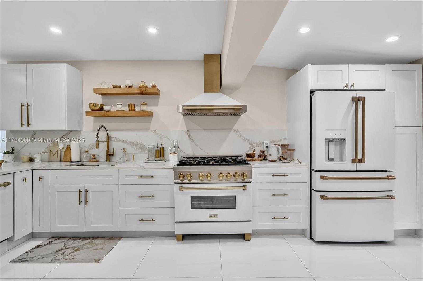 Small Image of 1402 FLETCHER ST, Hollywood Number 47