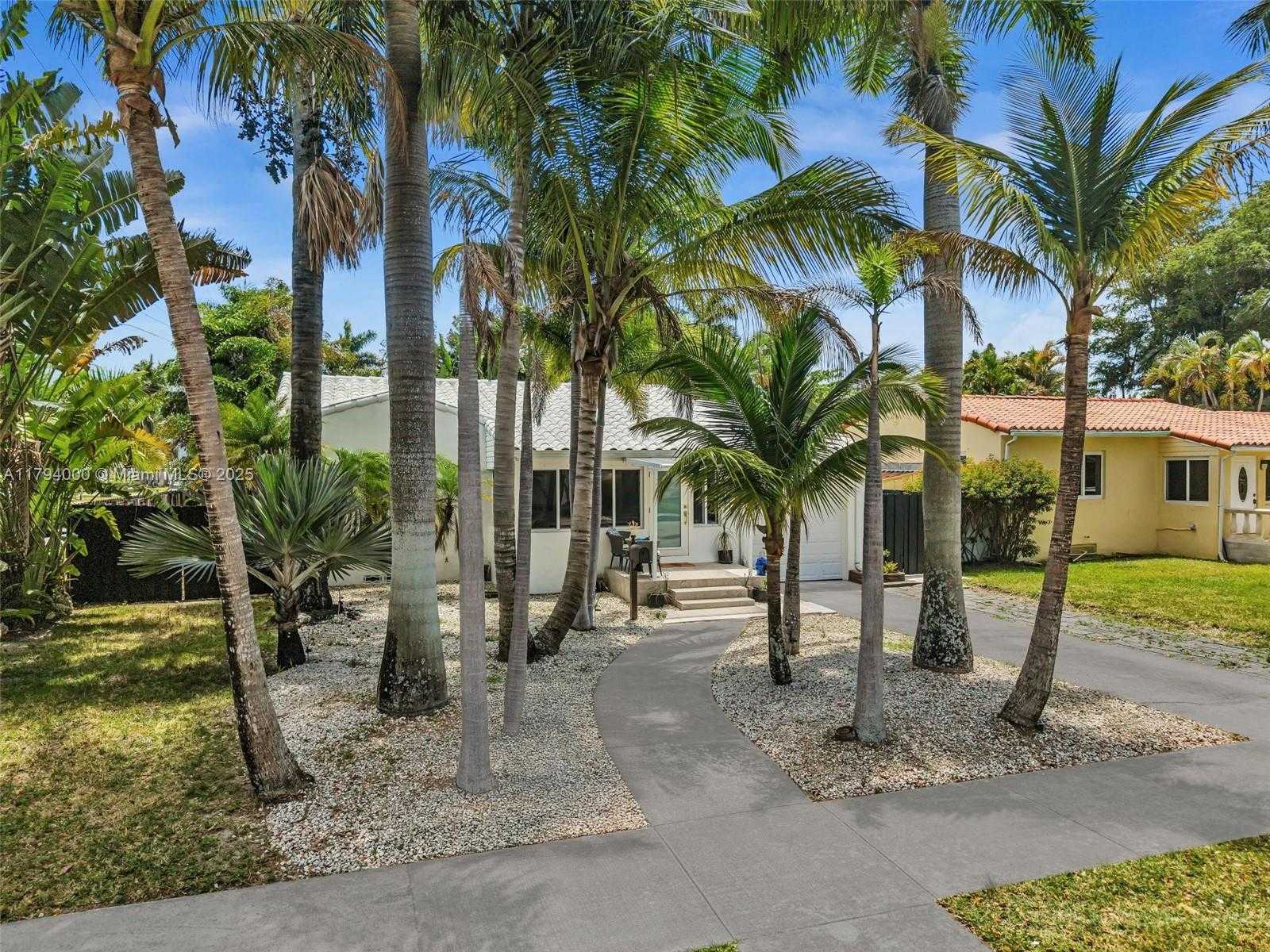 Small Image of 1402 FLETCHER ST, Hollywood Number 55
