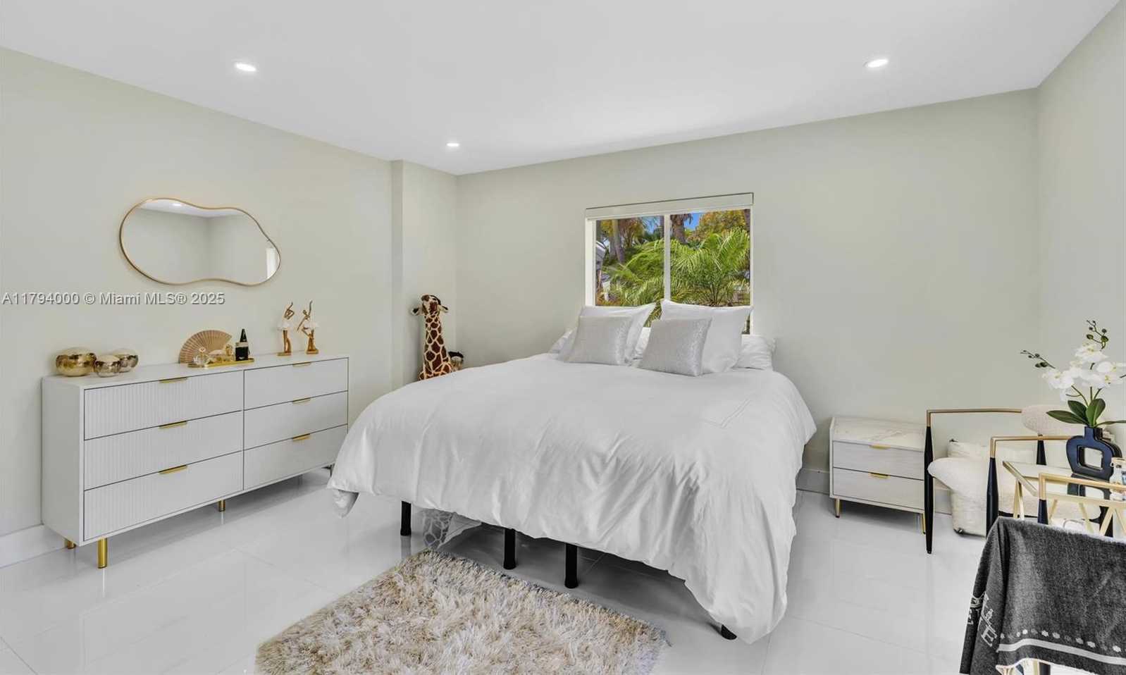Small Image of 1402 FLETCHER ST, Hollywood Number 6