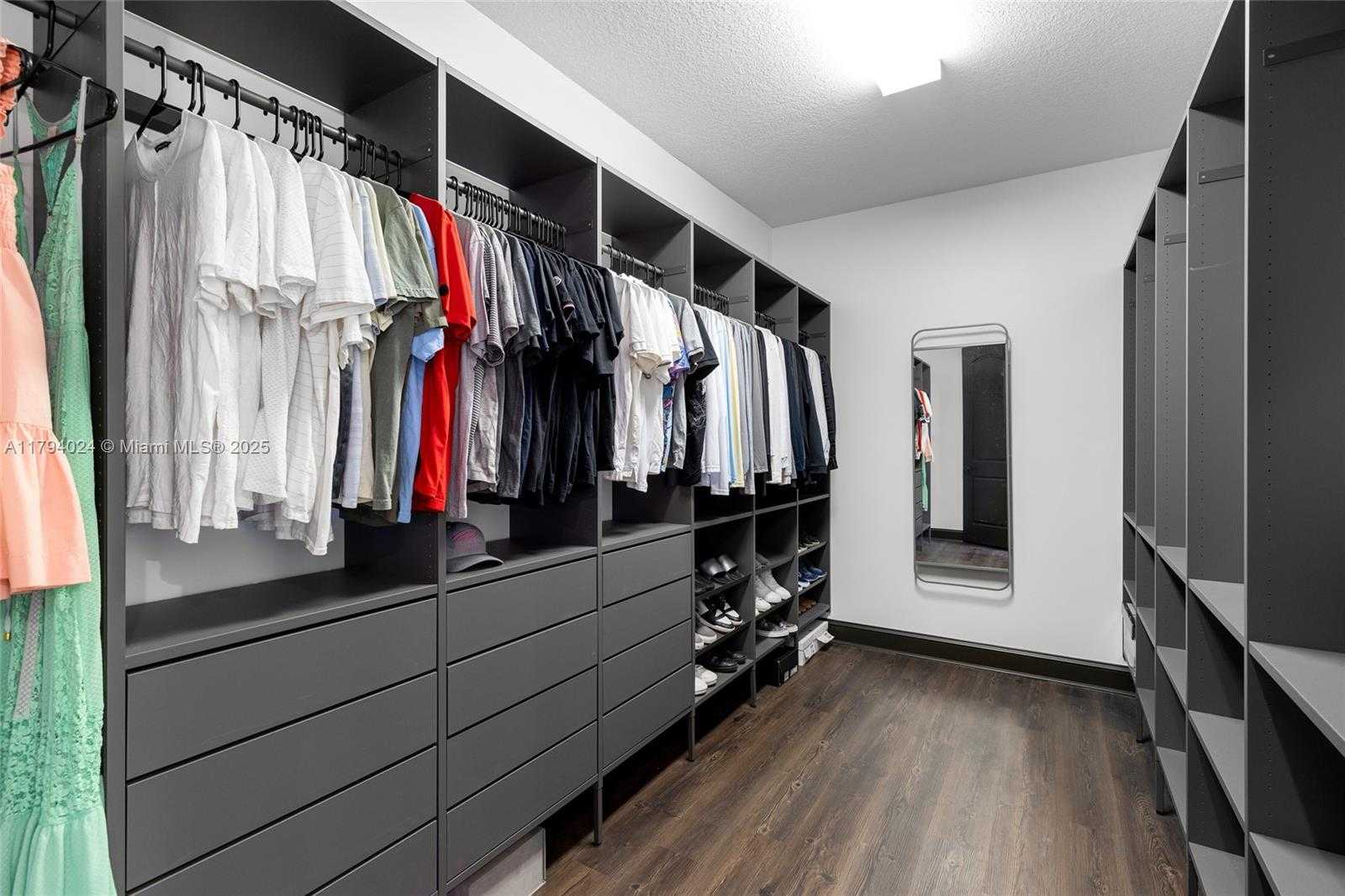 Small Image of 511 SAN MARCO DR, Fort Lauderdale Number 23