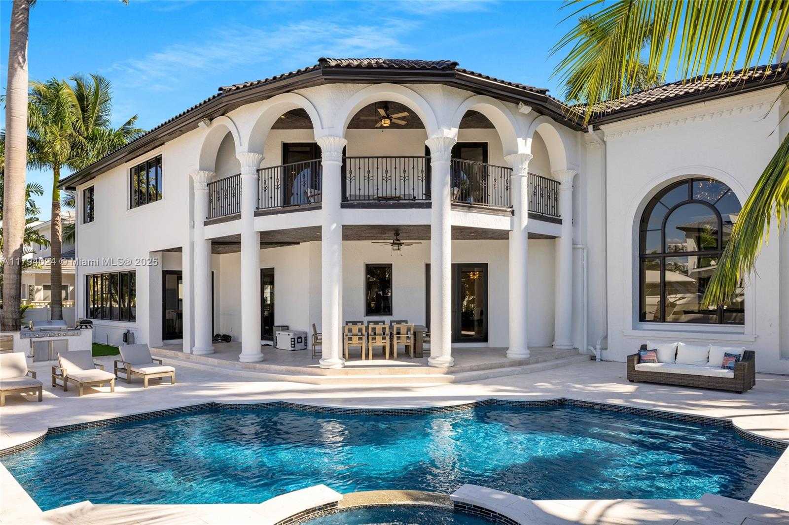 Small Image of 511 SAN MARCO DR, Fort Lauderdale Number 3