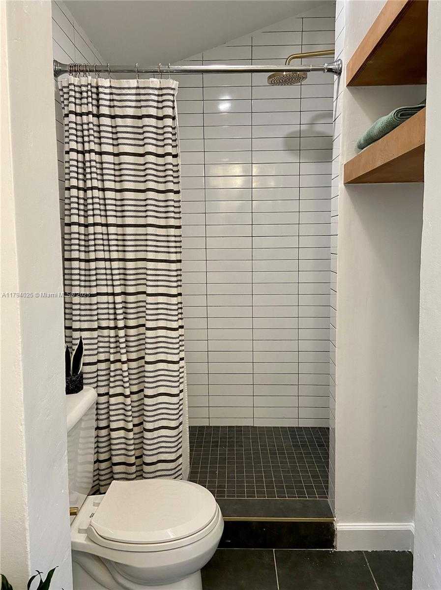 Small Image of 737 NORTH EAST 16TH ST, Fort Lauderdale Number 16