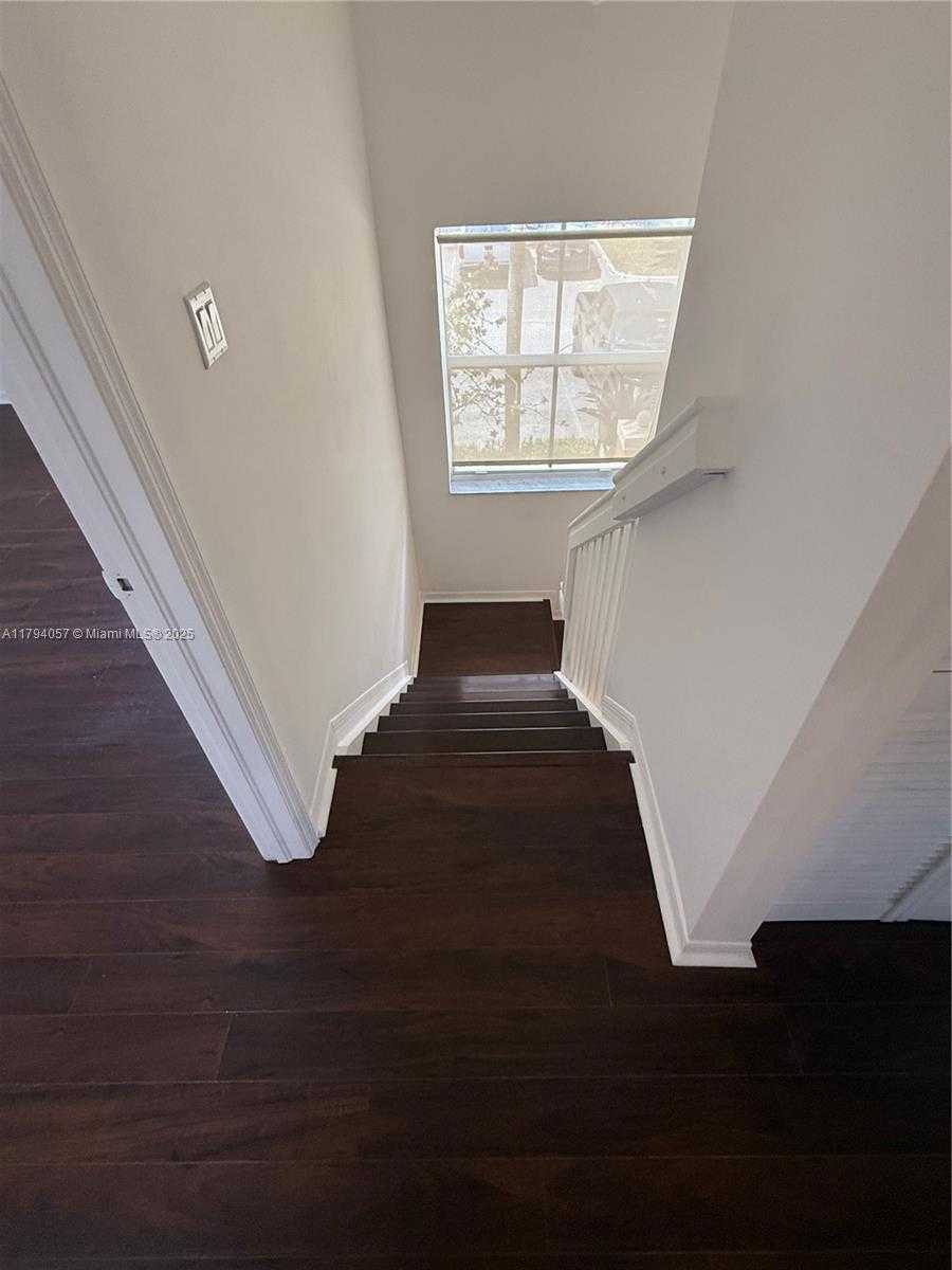 Small Image of 906 SOUTH WEST 143RD AVE, Pembroke Pines Number 3