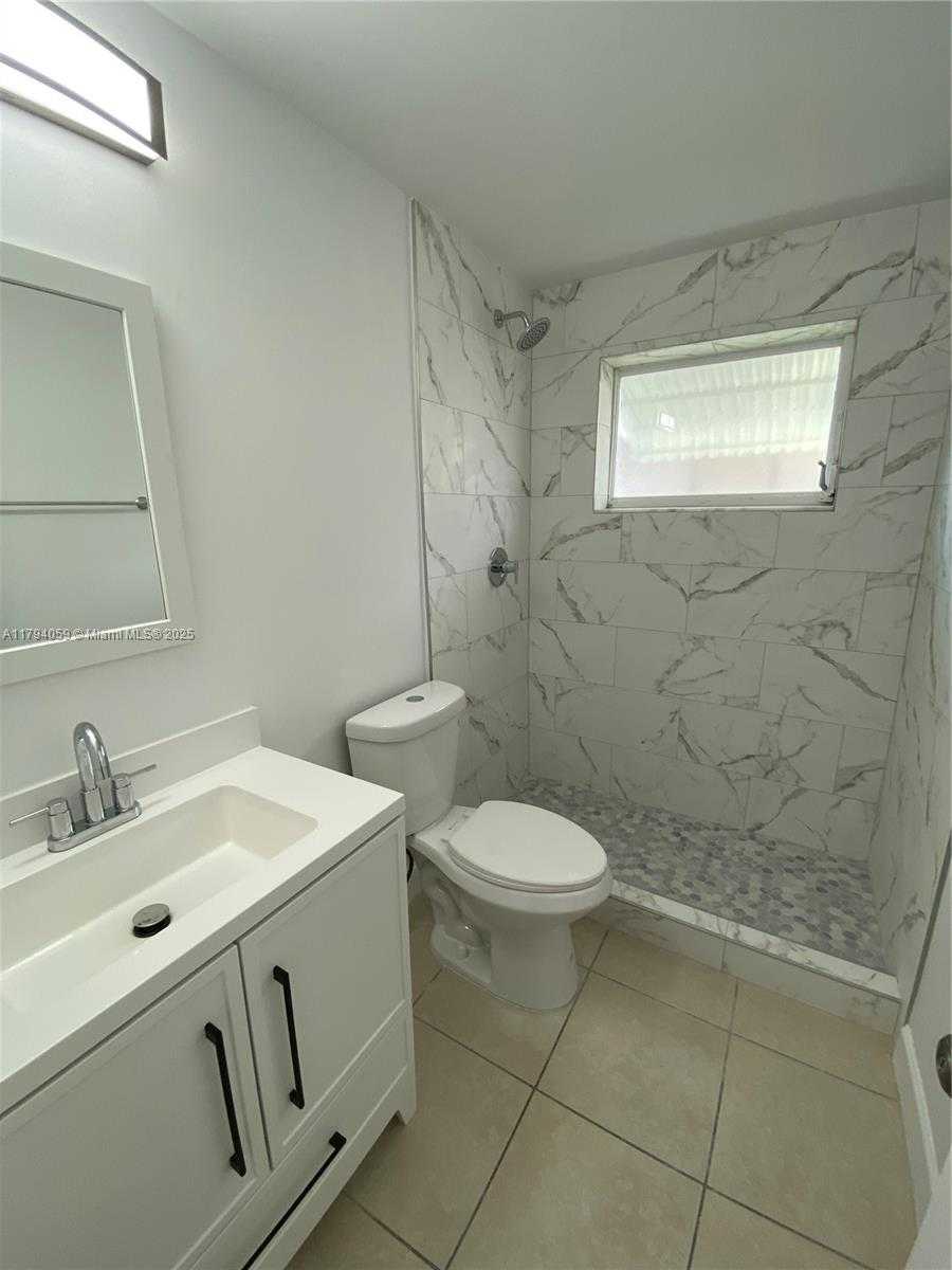 Small Image of 5009 NORTH WEST 51ST CT, Tamarac Number 18