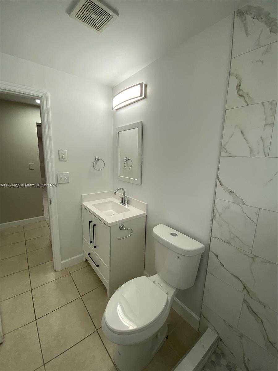 Small Image of 5009 NORTH WEST 51ST CT, Tamarac Number 19