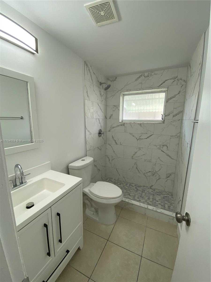 Small Image of 5009 NORTH WEST 51ST CT, Tamarac Number 20
