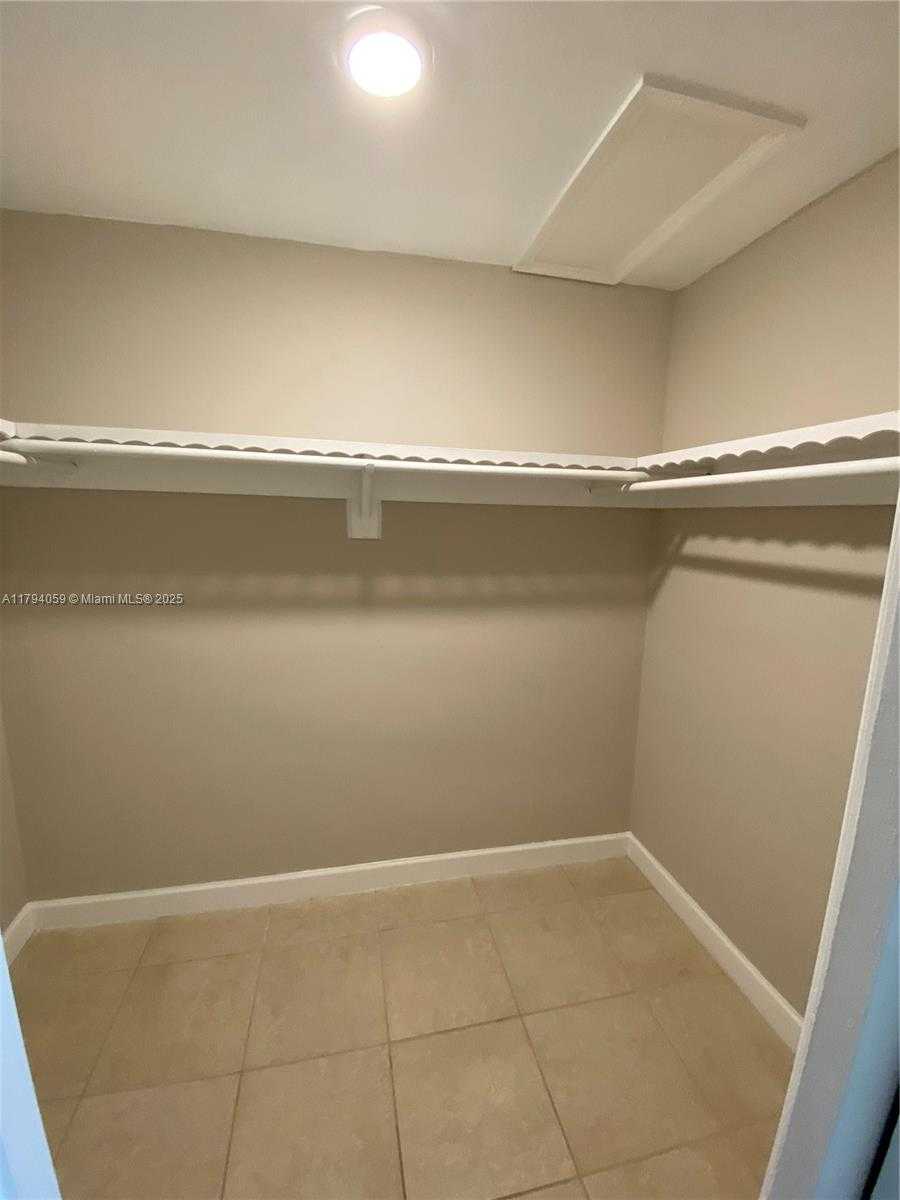Small Image of 5009 NORTH WEST 51ST CT, Tamarac Number 21