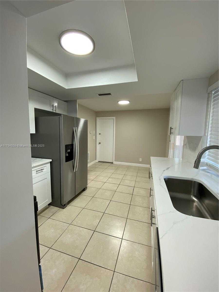 Small Image of 5009 NORTH WEST 51ST CT, Tamarac Number 33