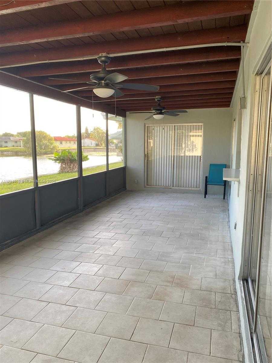 Small Image of 5009 NORTH WEST 51ST CT, Tamarac Number 34
