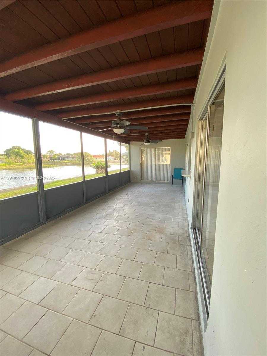 Small Image of 5009 NORTH WEST 51ST CT, Tamarac Number 35