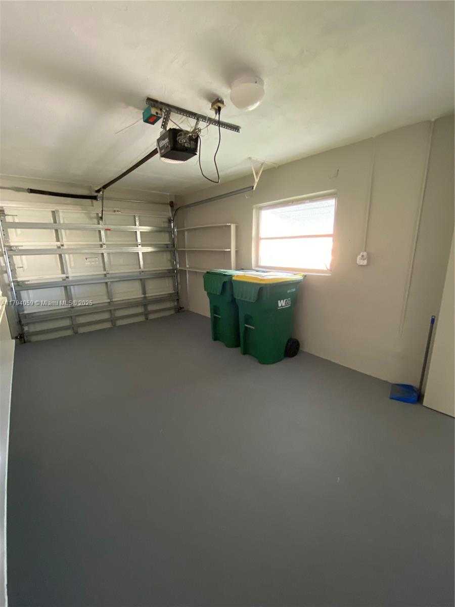 Small Image of 5009 NORTH WEST 51ST CT, Tamarac Number 42
