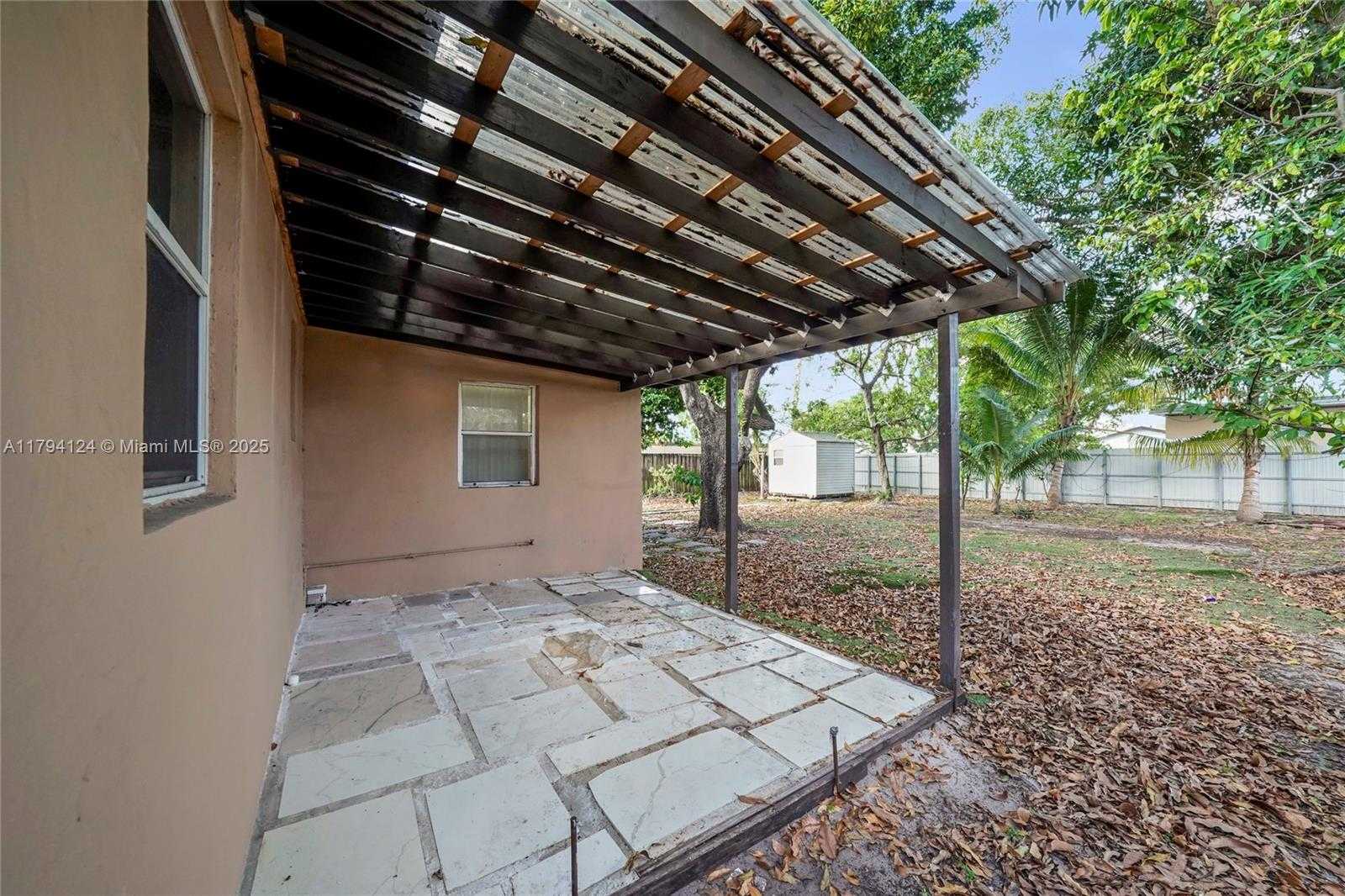 Small Image of 4241 WEST 1ST AVE, Hialeah Number 29
