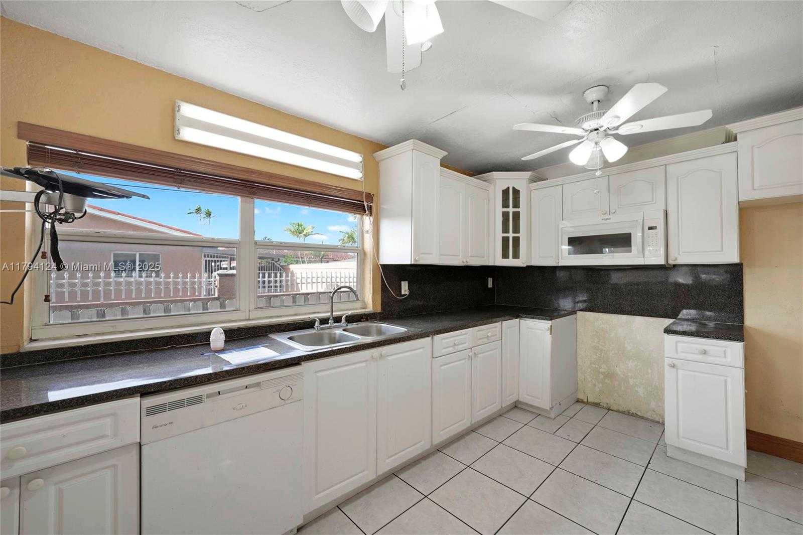 Small Image of 4241 WEST 1ST AVE, Hialeah Number 9